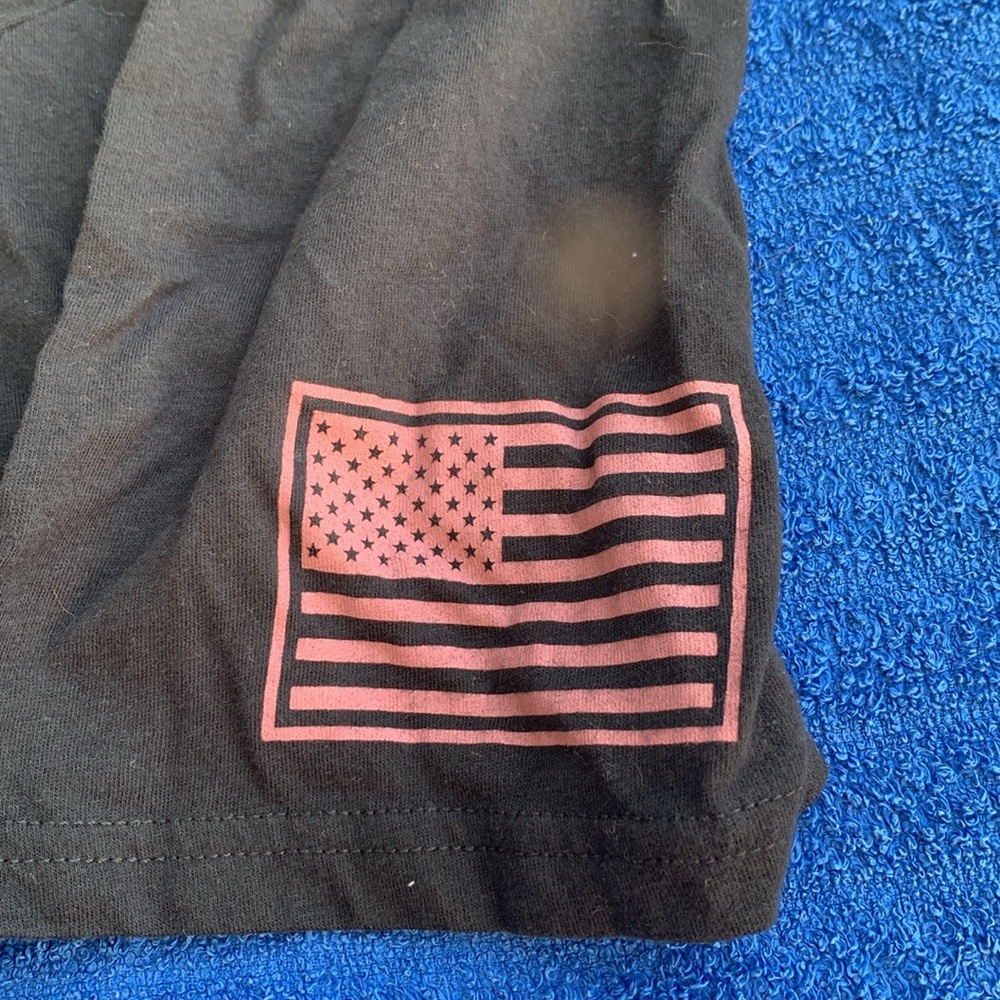 Strong tshirt - Picture 2 of 3